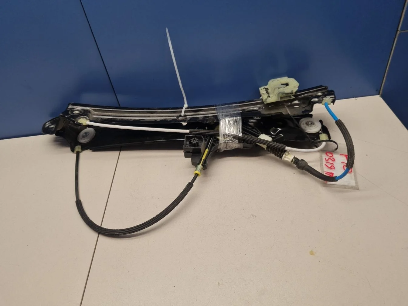 Стеклоподъемник передний левый для BMW 5 F10 2009-2017