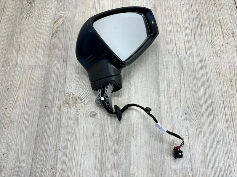 Зеркало VW Tiguan 2 2016- AD1