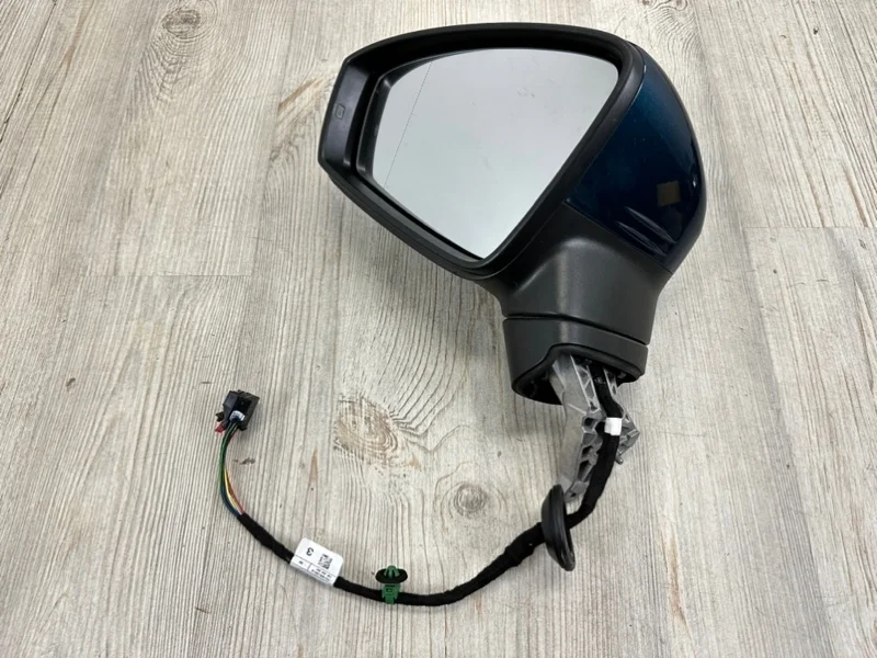 Зеркало VW Tiguan 2 2016- AD1