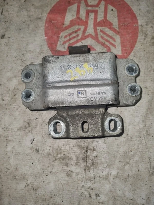 Опора двс Audi A3 2004 8P1