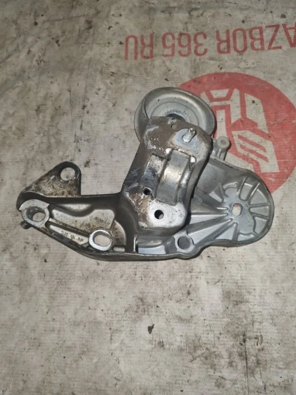 Кронштейн стабилизатора Audi A4 2002 8E2