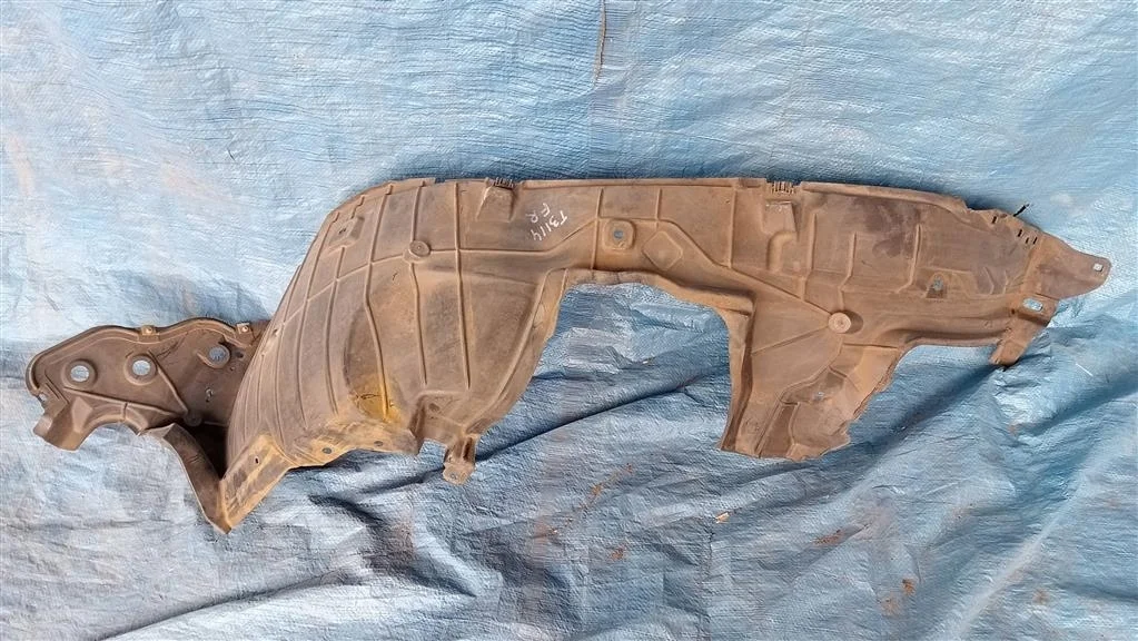 Б.у. подкрылок NISSAN X-TRAIL T31 NISSAN X-TRAIL T31