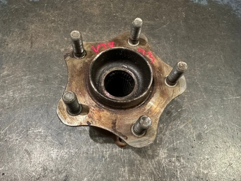 Ступица Infiniti Q50 V37