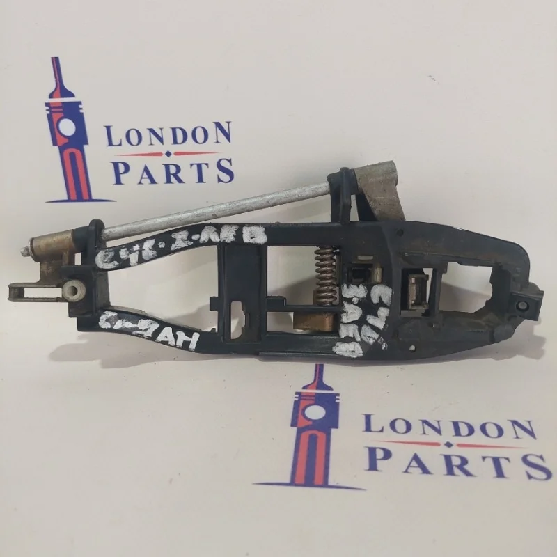 Кронштейн ручки BMW E46