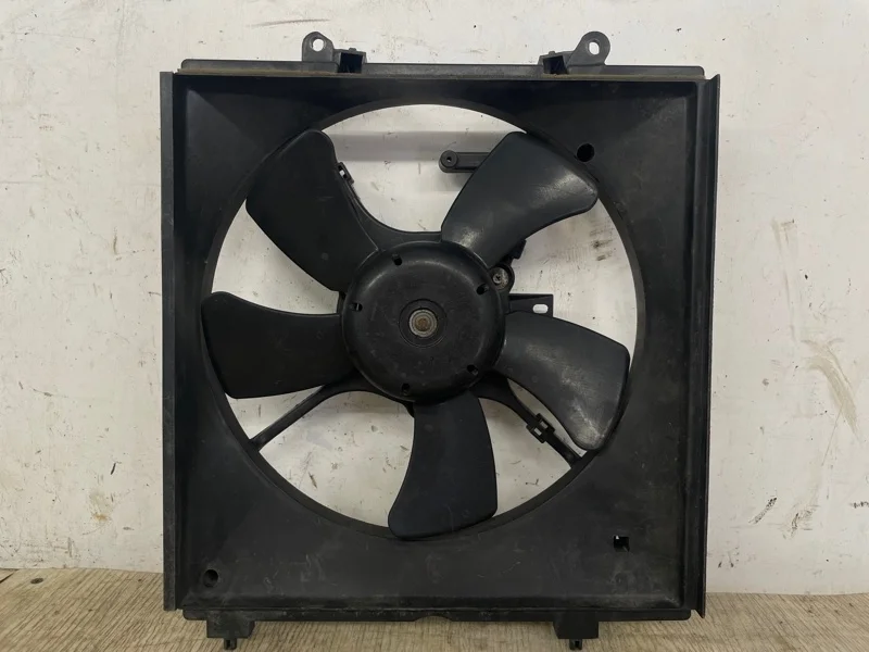 ДИФФУЗОР РАДИАТОРА ДВИГАТЕЛЯ Mitsubishi Lancer 9 2000 2001 2002 2003 2004 2005 2006 2007 2008 2009 MR497770 CS9A 4G63