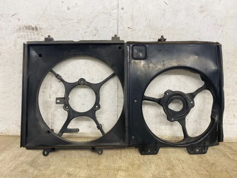 Диффузор Mitsubishi Lancer 9 2000 2001 2002 2003 2004 2005 2006 2007 2008 2009 7812A041 CS9A 4G63