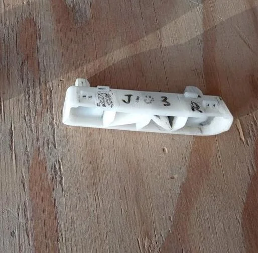 Б.у. крепление бампера зад NISSAN QASHQAI J10 NISSAN QASHQAI J10