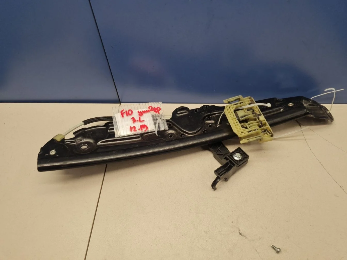 Стеклоподъемник задний левый для BMW 5 F10 2009-2017