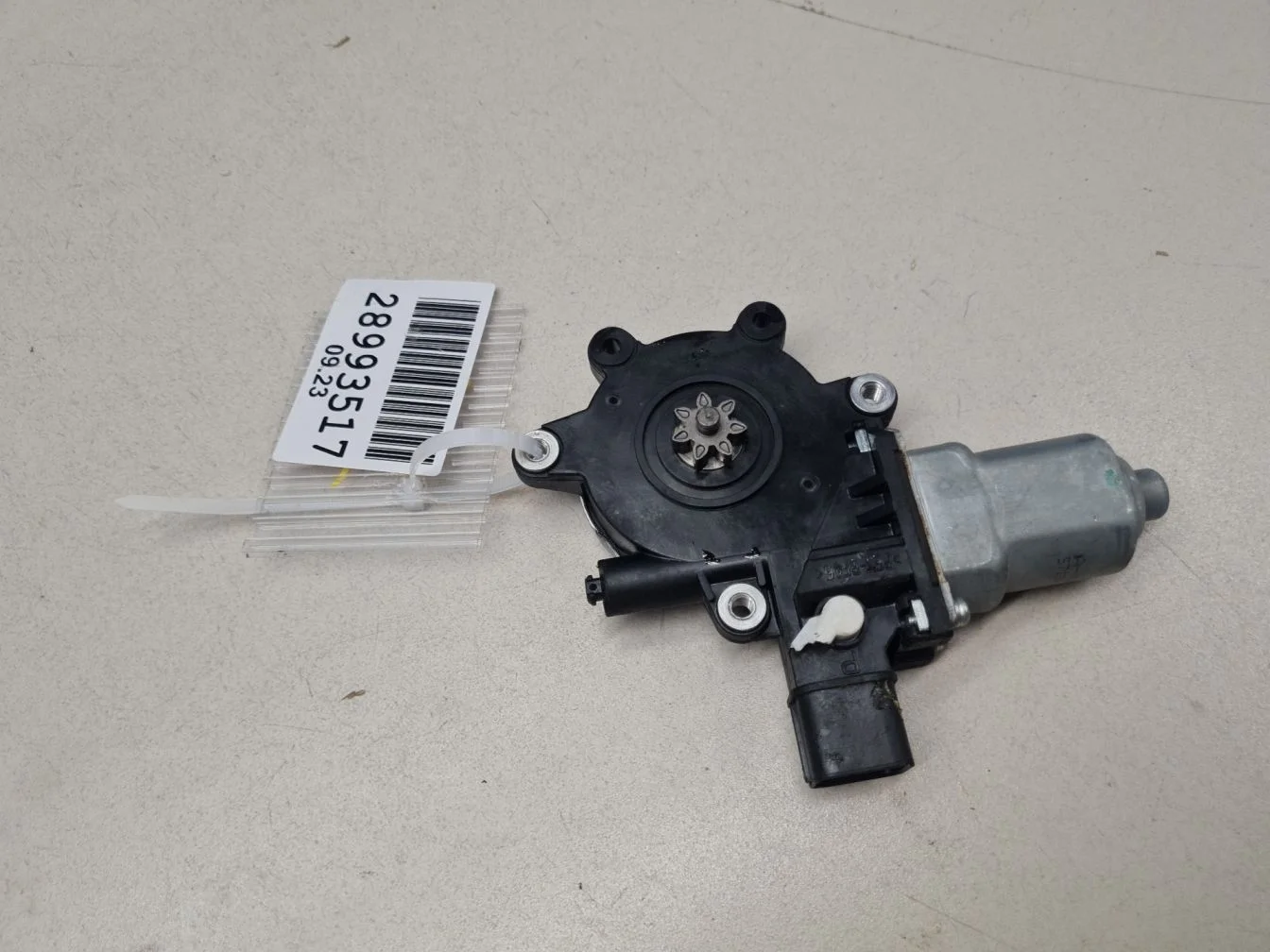 Моторчик стеклоподъёмника задний левый для Mitsubishi Outlander CW XL 2006-2012