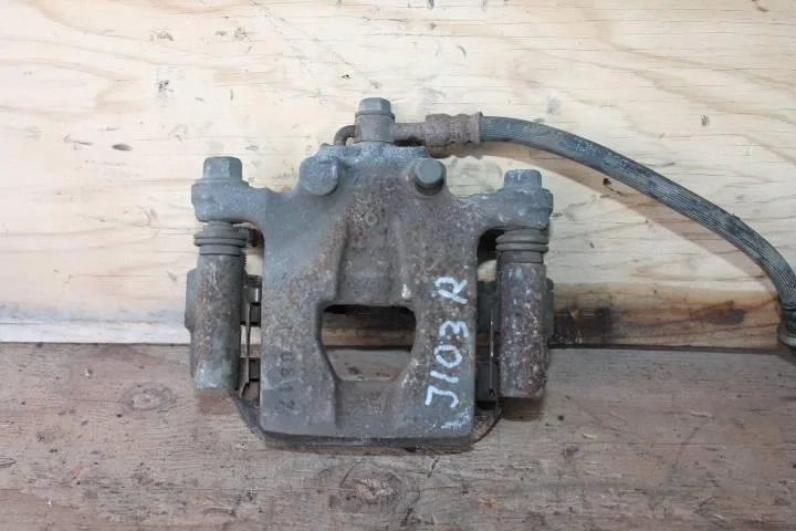 Б.у. суппорт NISSAN QASHQAI J10 NISSAN QASHQAI J10