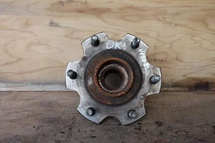 Б.у. ступица MITSUBISHI PAJERO V75W MITSUBISHI PAJERO V75W