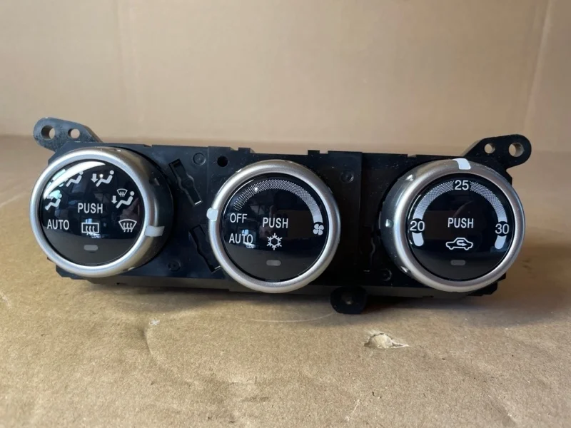 БЛОК УПРАВЛЕНИЯ MITSUBISHI PAJERO SPORT 2 2008 2009 2010 2011 2012 2013 2014 2015 7820A363 KH4W 4D56