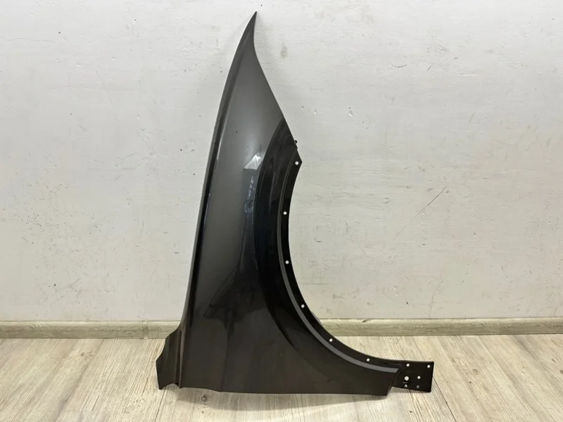 Крыло VW Touareg 3 2019- CR7