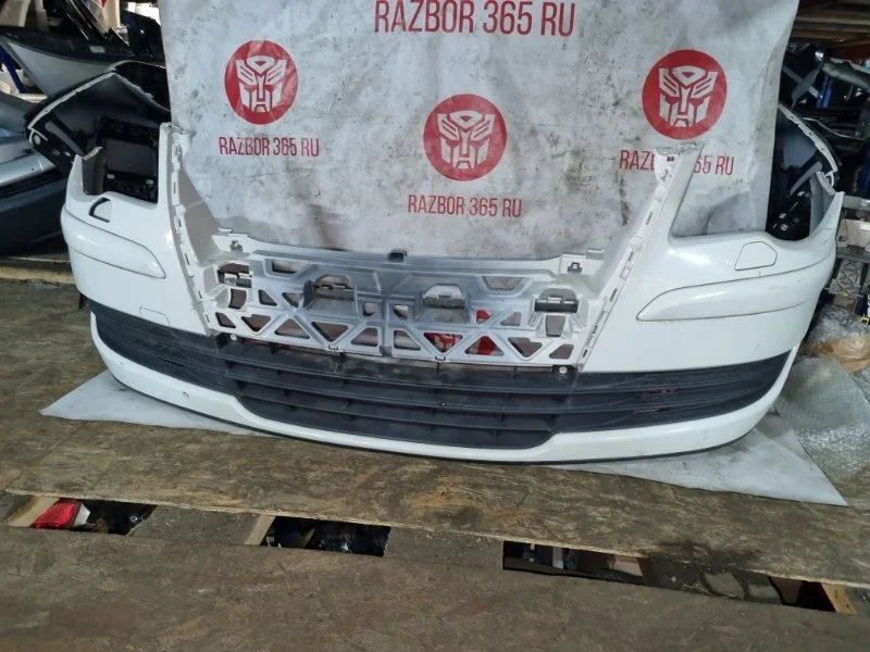 Бампер Volkswagen Touran 2009 1T2