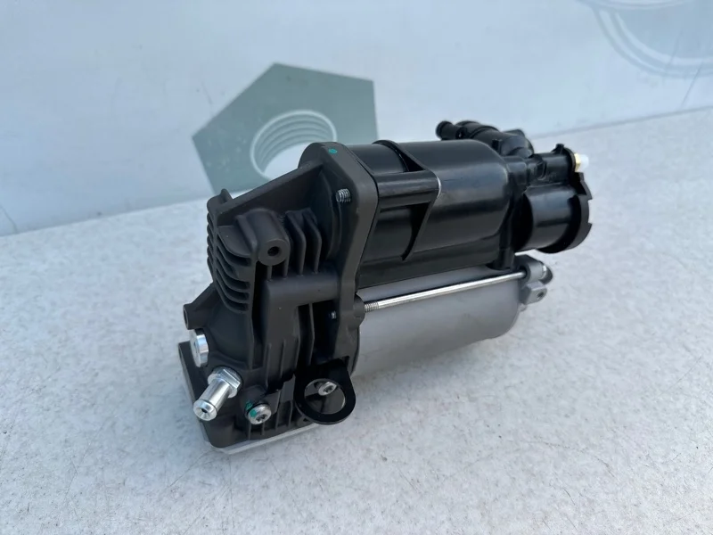 Компрессор пневмоподвески Mercedes-benz W221