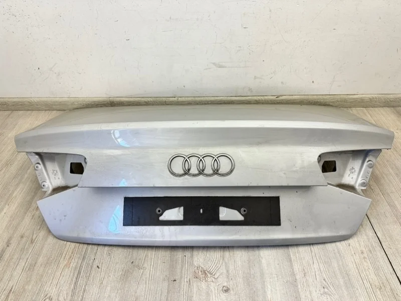 Крышка багажника Audi A8 2011-2014 D4