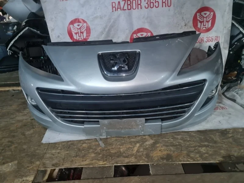 Бампер Peugeot 207 2011 WK