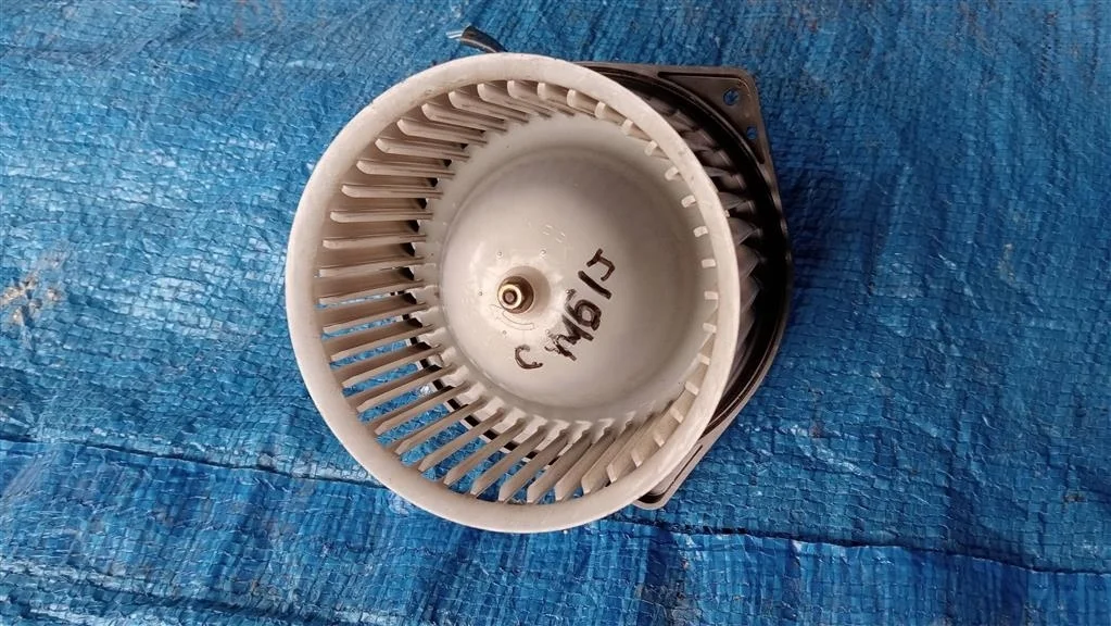 Б.у. мотор печки MITSUBISHI OUTLANDER XL CW5W MITSUBISHI OUTLANDER XL CW5W