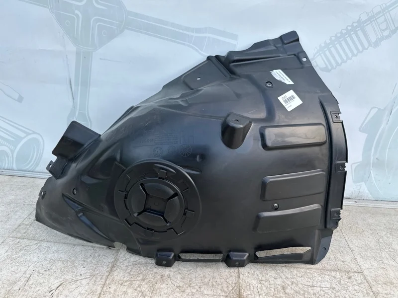 Подкрылок передний правый средняя часть Mercedes-benz CLA C118