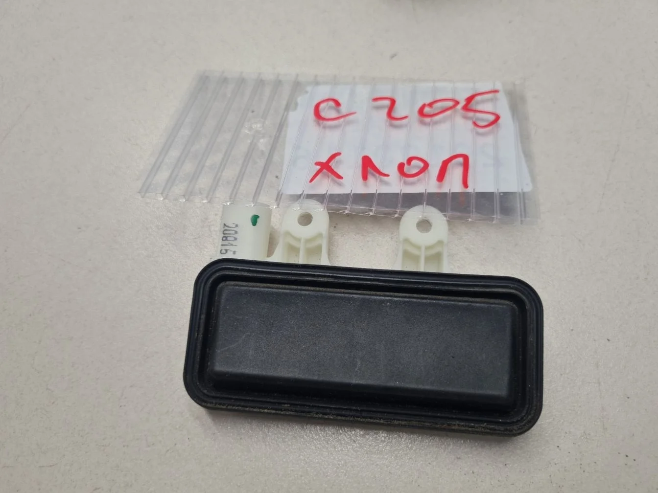 Кнопка открывания багажника для Mercedes C-klasse W205 2014-