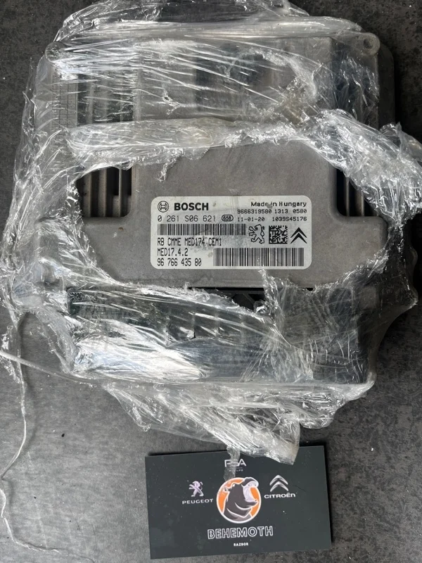 Блок управления Citroen Ds3 9676643580 1.6