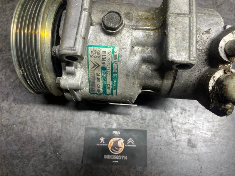 Компрессор кондиционера Peugeot 206 9646273880 1.6