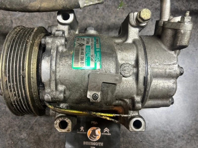 Компрессор кондиционера Peugeot 206 9646273880 1.4