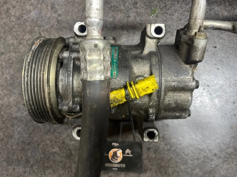 Компрессор кондиционера Peugeot 206 9646273880 1.6