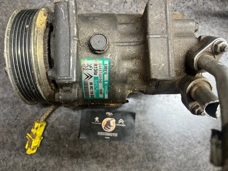 Компрессор кондиционера Peugeot 307 9646273880 1.6