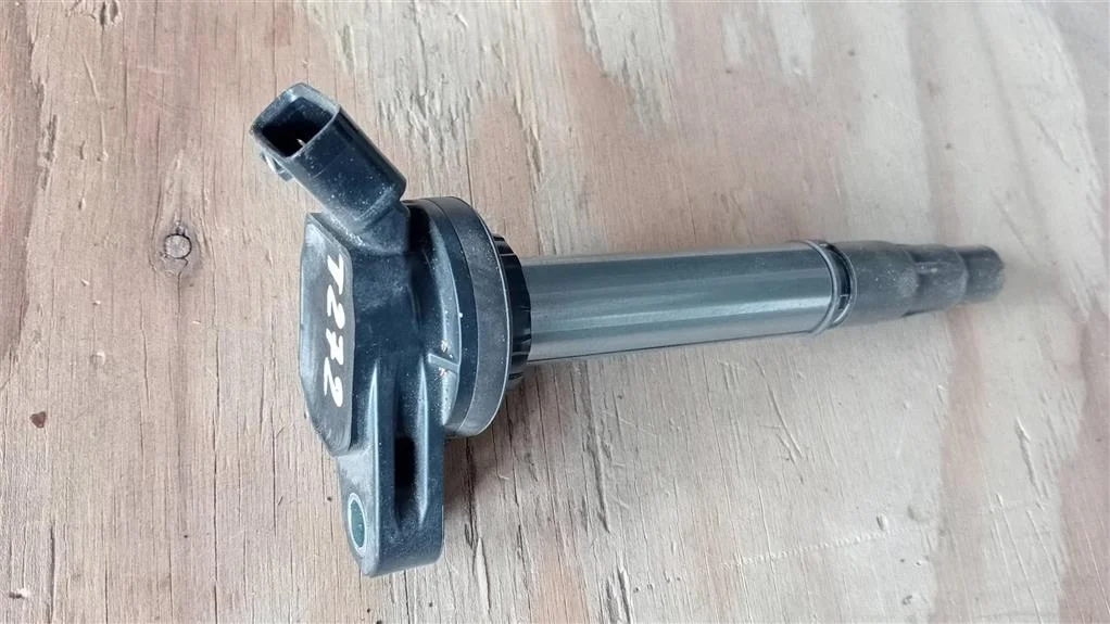Б.у. катушка зажигания TOYOTA AVENSIS ZRT270 TOYOTA AVENSIS ZRT270