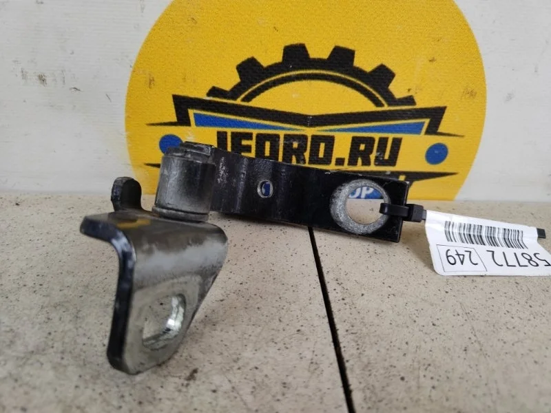 Петля двери Ford Focus 3 2013 CB8