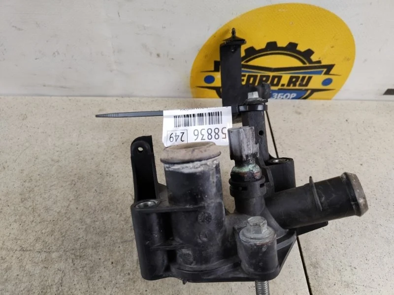 Переходник выпуска антифриза Ford Focus 3 2013 CB8