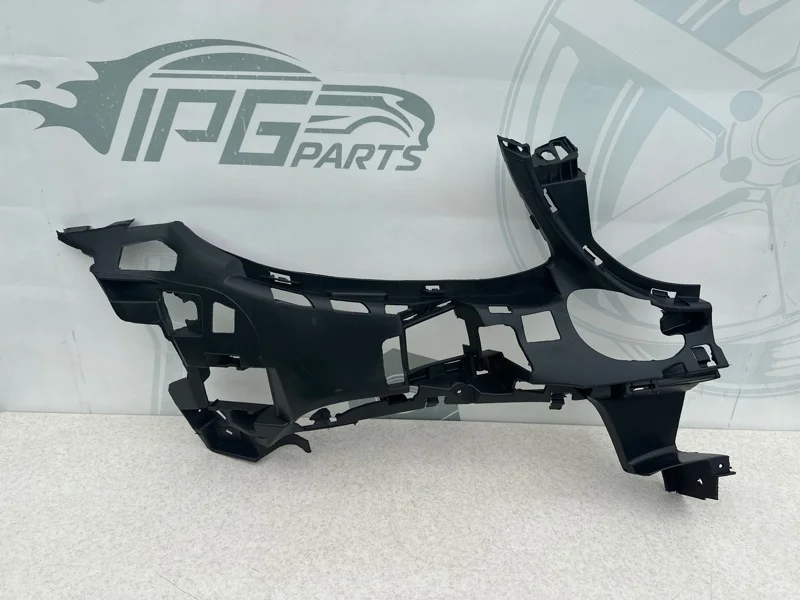 Каркас переднего бампера правый Mercedes-benz W213