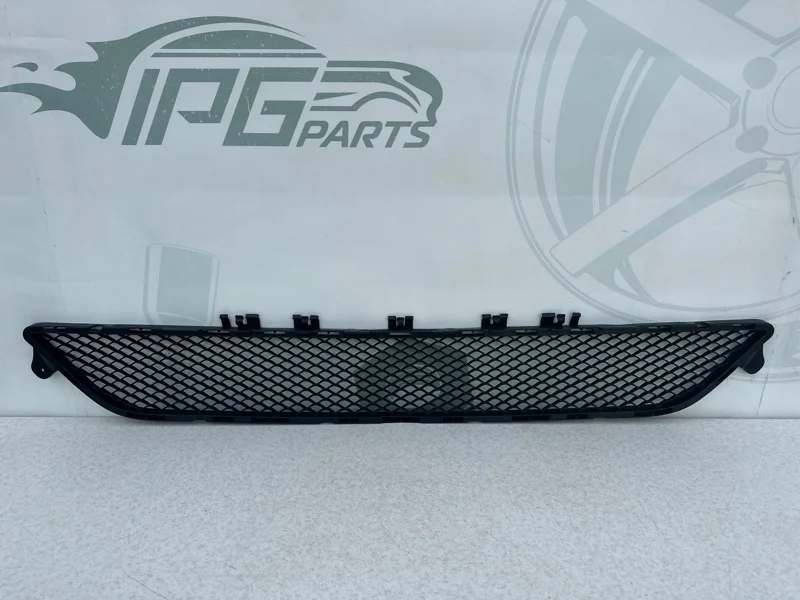 Решетка переднего бампера Mercedes-benz W212