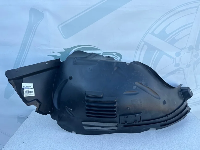 Подкрылок передний левый передняя часть Mercedes-benz GLE V167