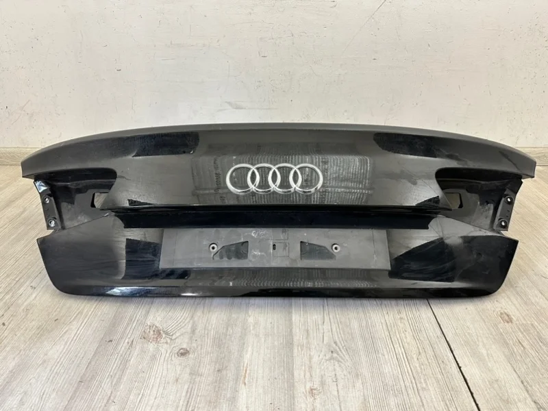 Крышка багажника Audi A8 2011-2014 D4