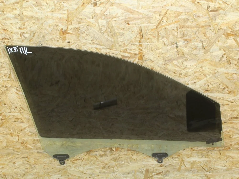 Стекло двери Hyundai IX35 2011 824112S000 LM D4HA, переднее левое