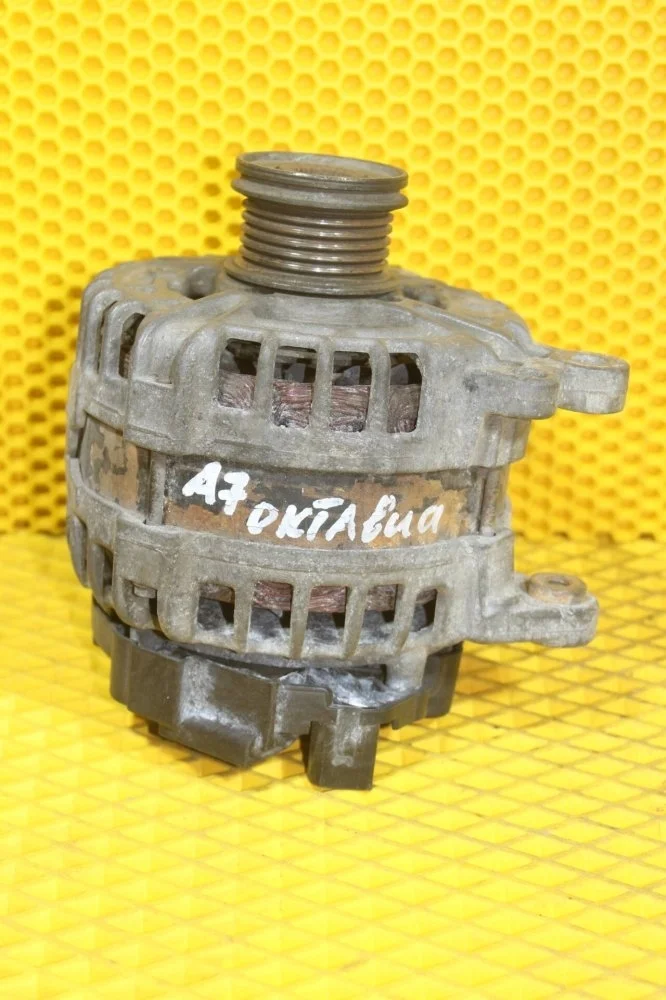 Генератор Skoda Octavia 2013—2017 04C903023C А7 1.6 MPI MT