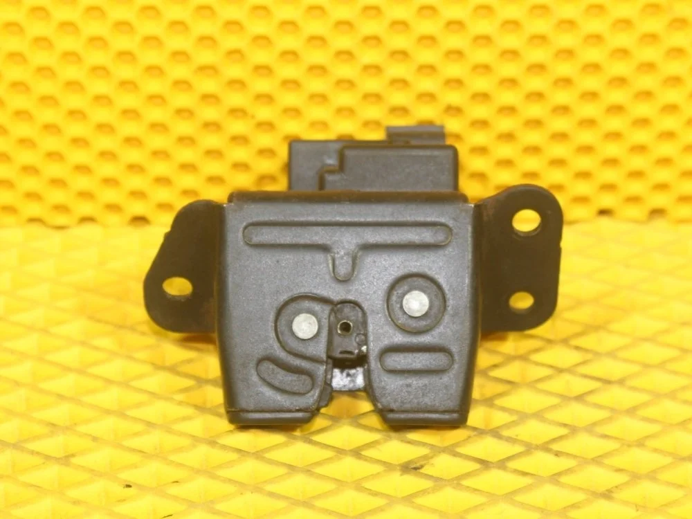 Замок багажника KIA Ceed 2010 81230A6000 G4FC