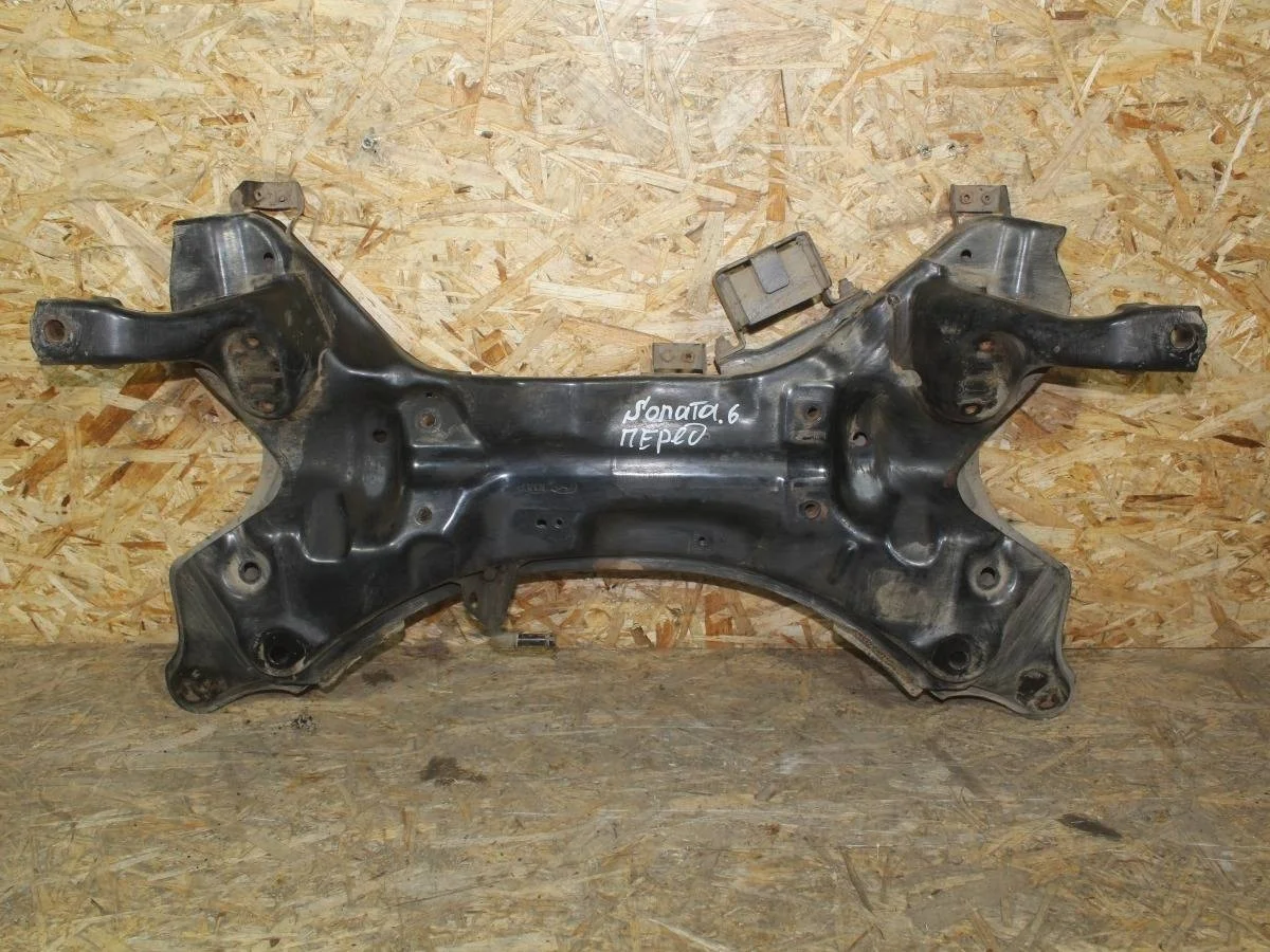 Подрамник двигателя Hyundai Sonata 2011 624002T100 YF G4KD