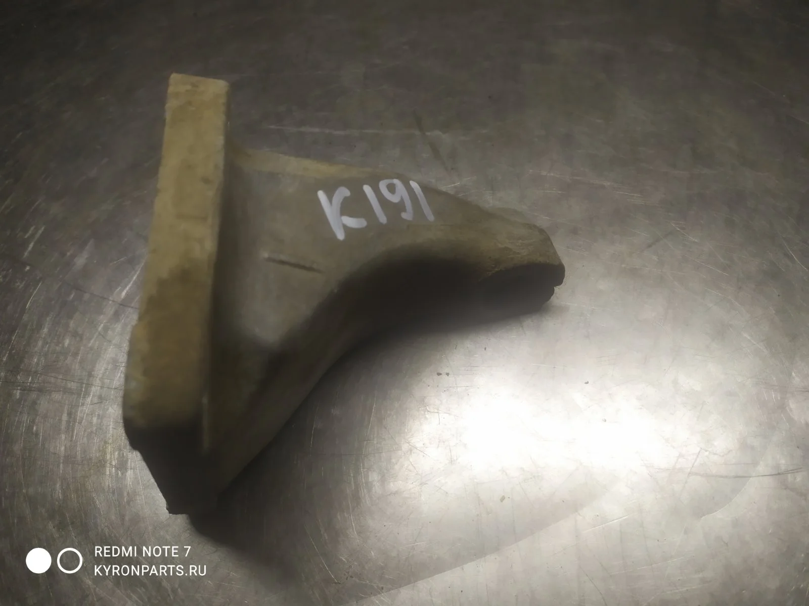 Кронштейн крепления двигателя SsangYong Kyron 2009 D130