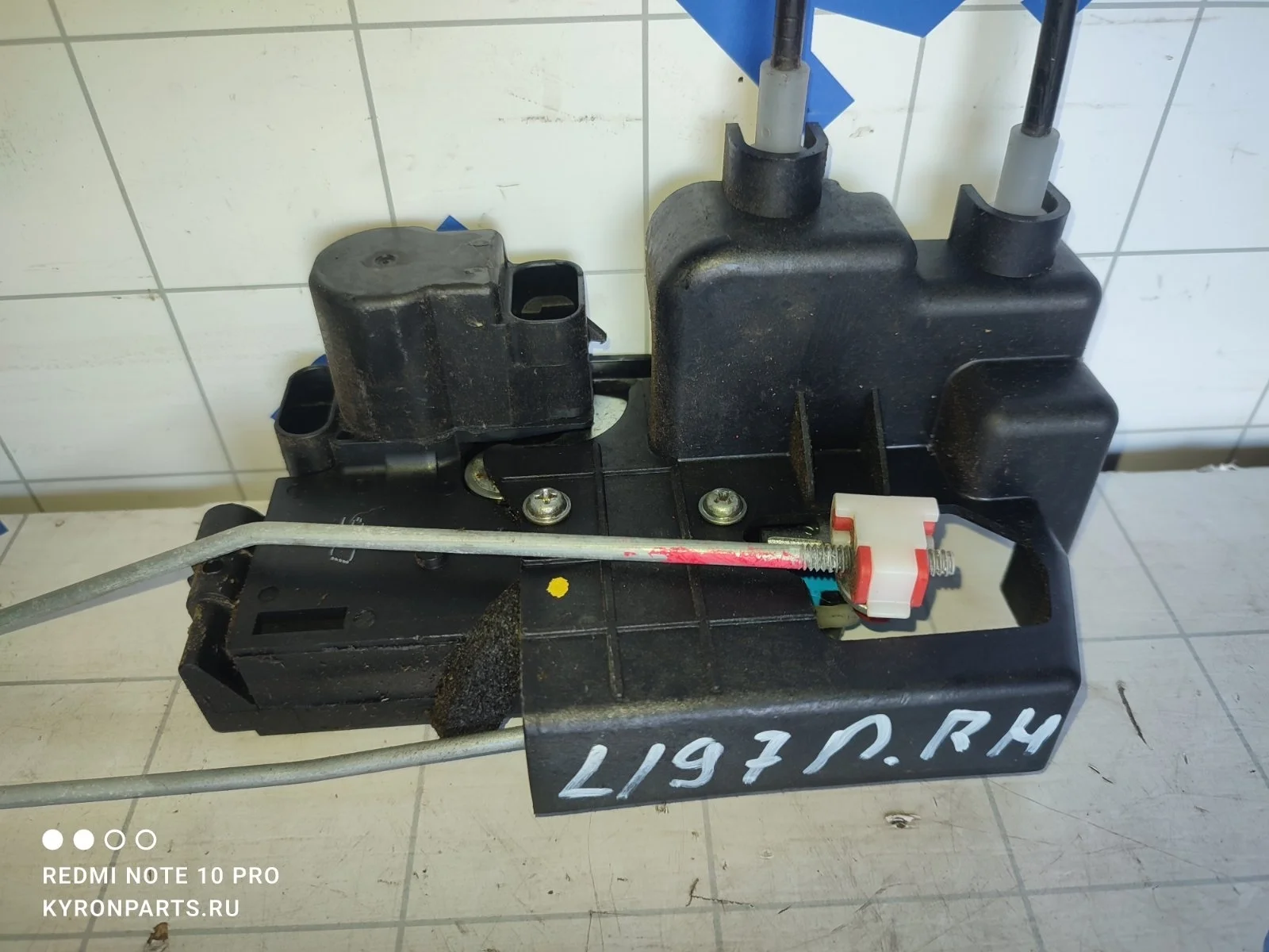 Замок двери SsangYong Actyon C200