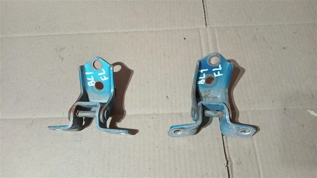 Б.у. петля двери MAZDA MAZDA 3 BL MAZDA MAZDA 3 BL