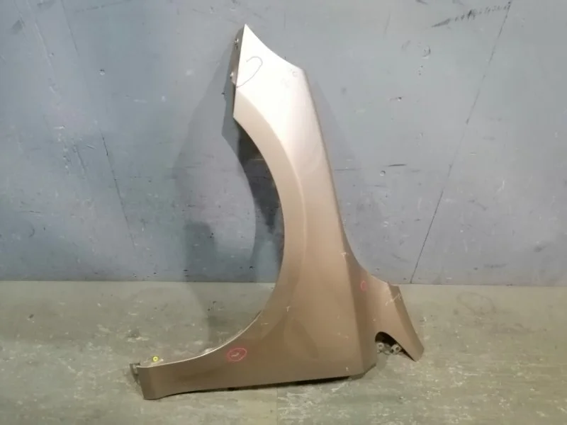 Крыло Volvo V40 MV