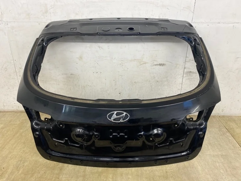 Крышка багажника HYUNDAI I-40 737003Z020