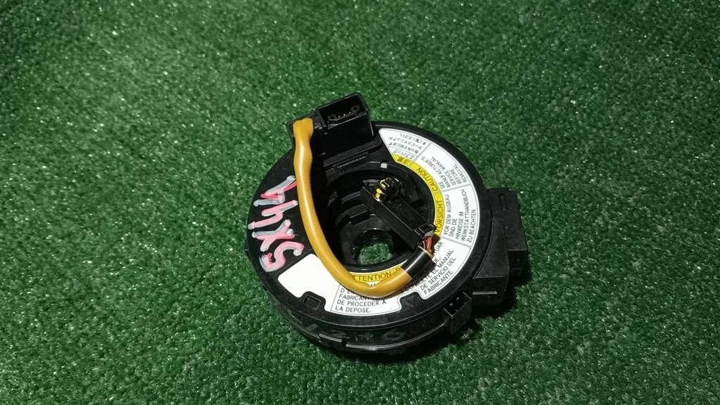 Б.у. шлейф рулевой SUZUKI SX4 YA11S SUZUKI SX4 YA11S