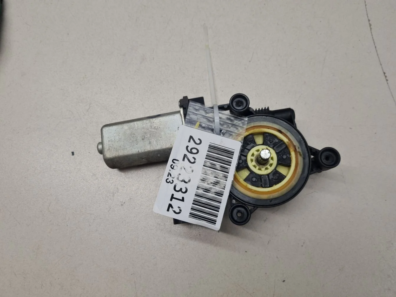 Моторчик стеклоподъёмника передний левый для BMW 3 F30 2011-2018