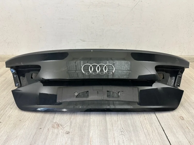 Крышка багажника Audi A8 2011-2014 D4