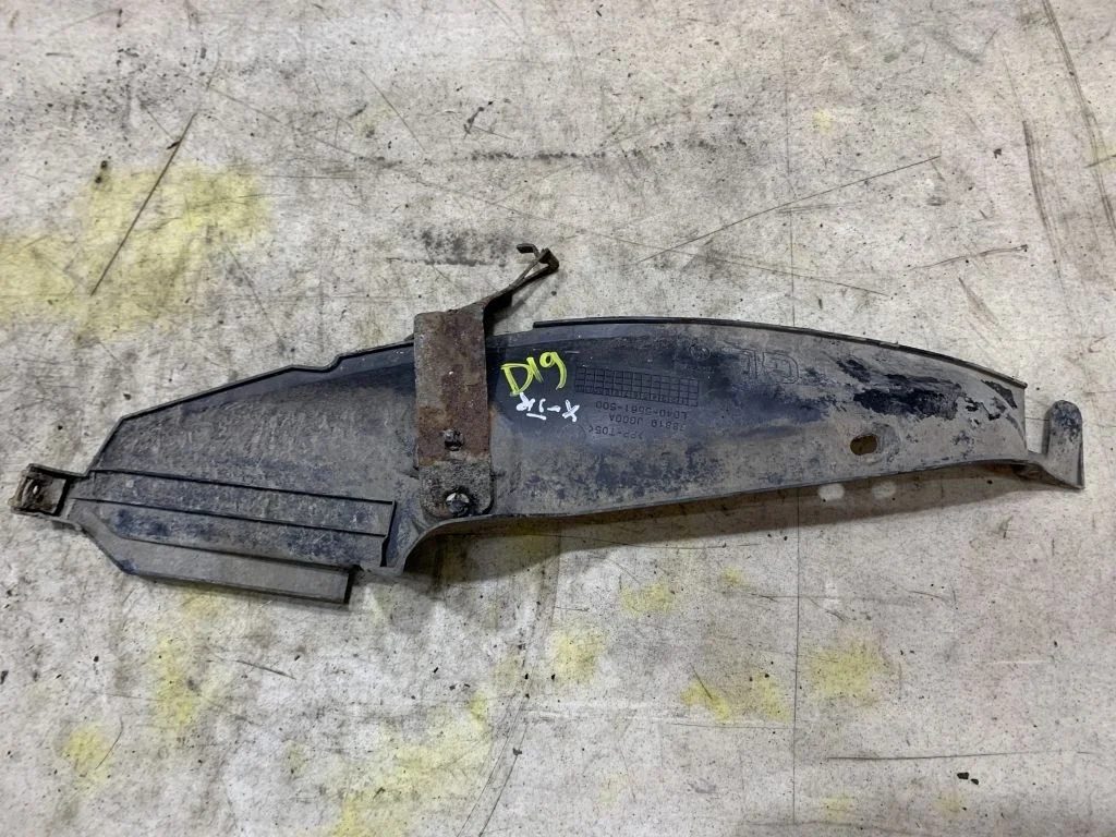 Подкрылок задний R Nissan X-Trail T31
