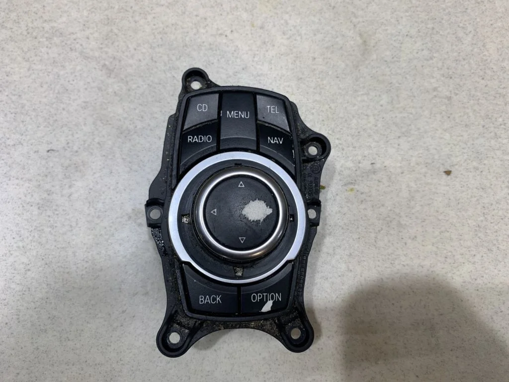 Джойстик многофункциональный BMW E90 65829334611